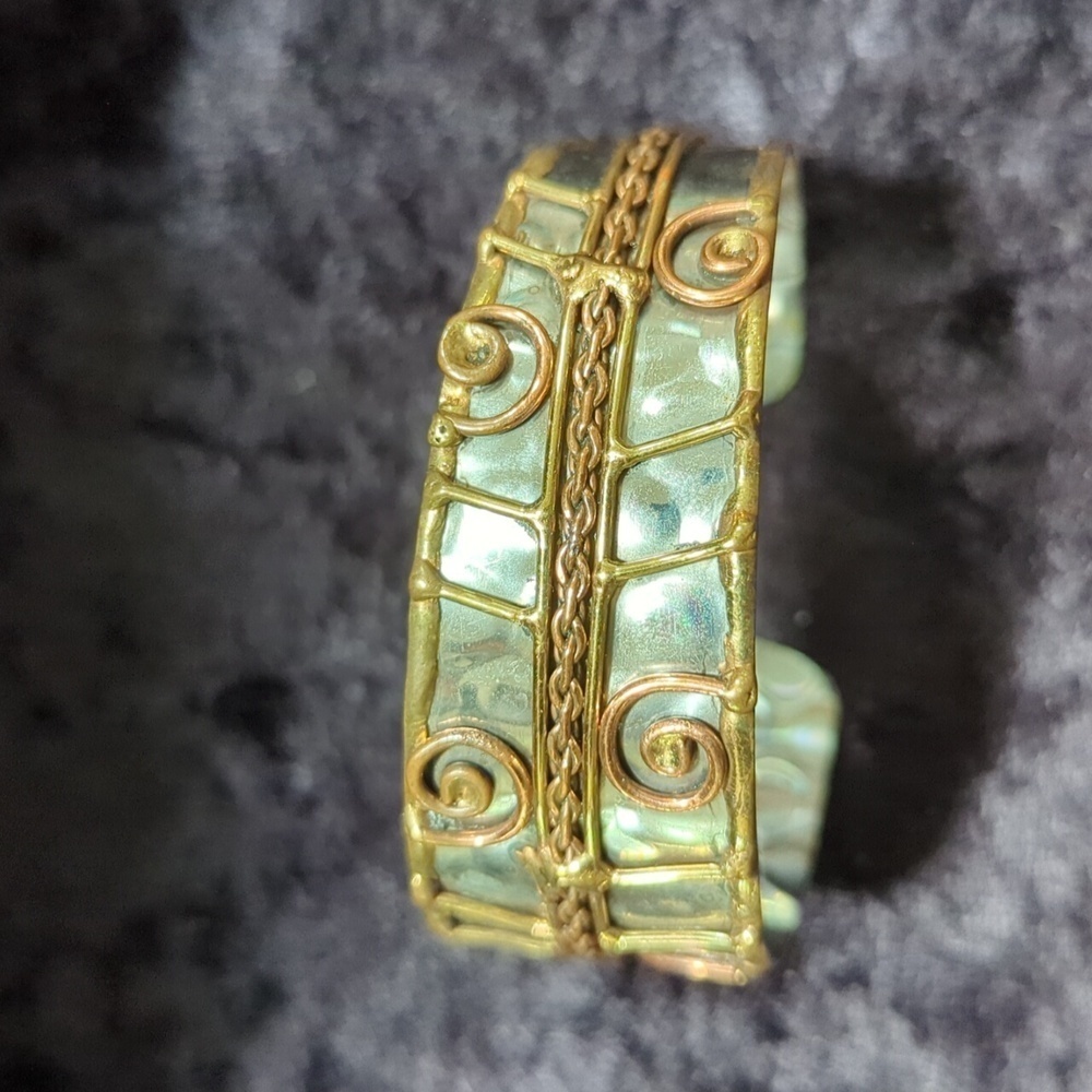 Unmarked Two Toned Cuff Bracelet - Vintage Gold/Silver Tone Hammered Finish